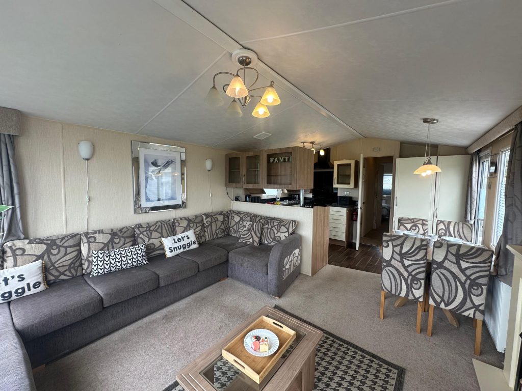 Willerby New – Six Arches