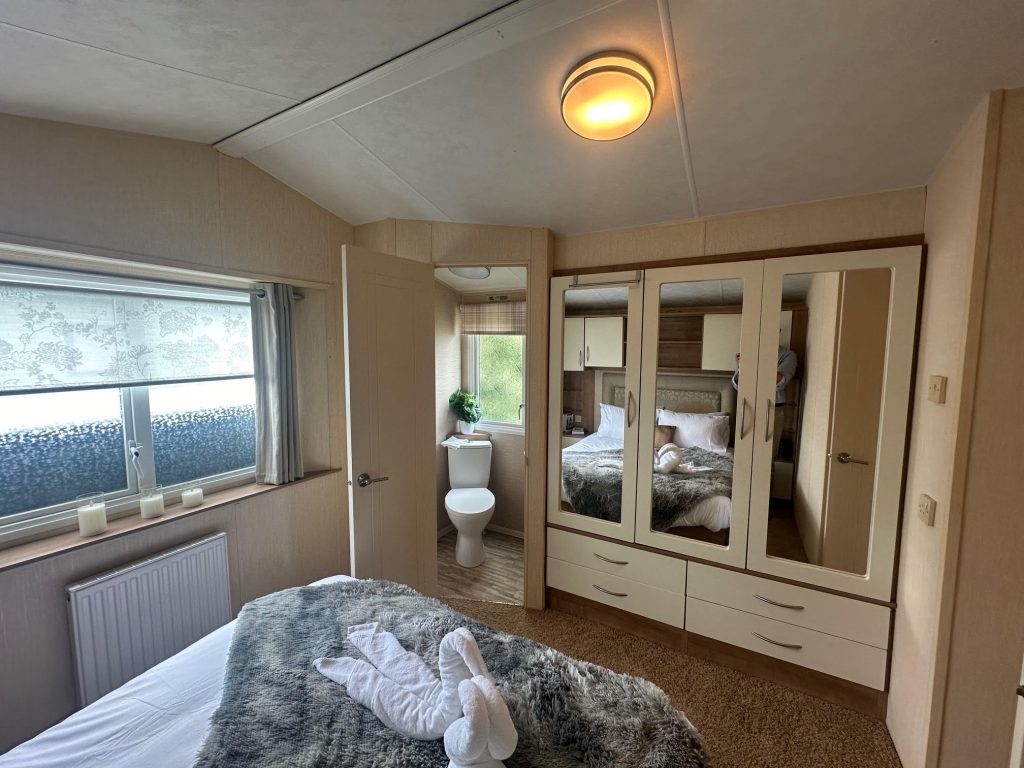 Willerby New – Six Arches